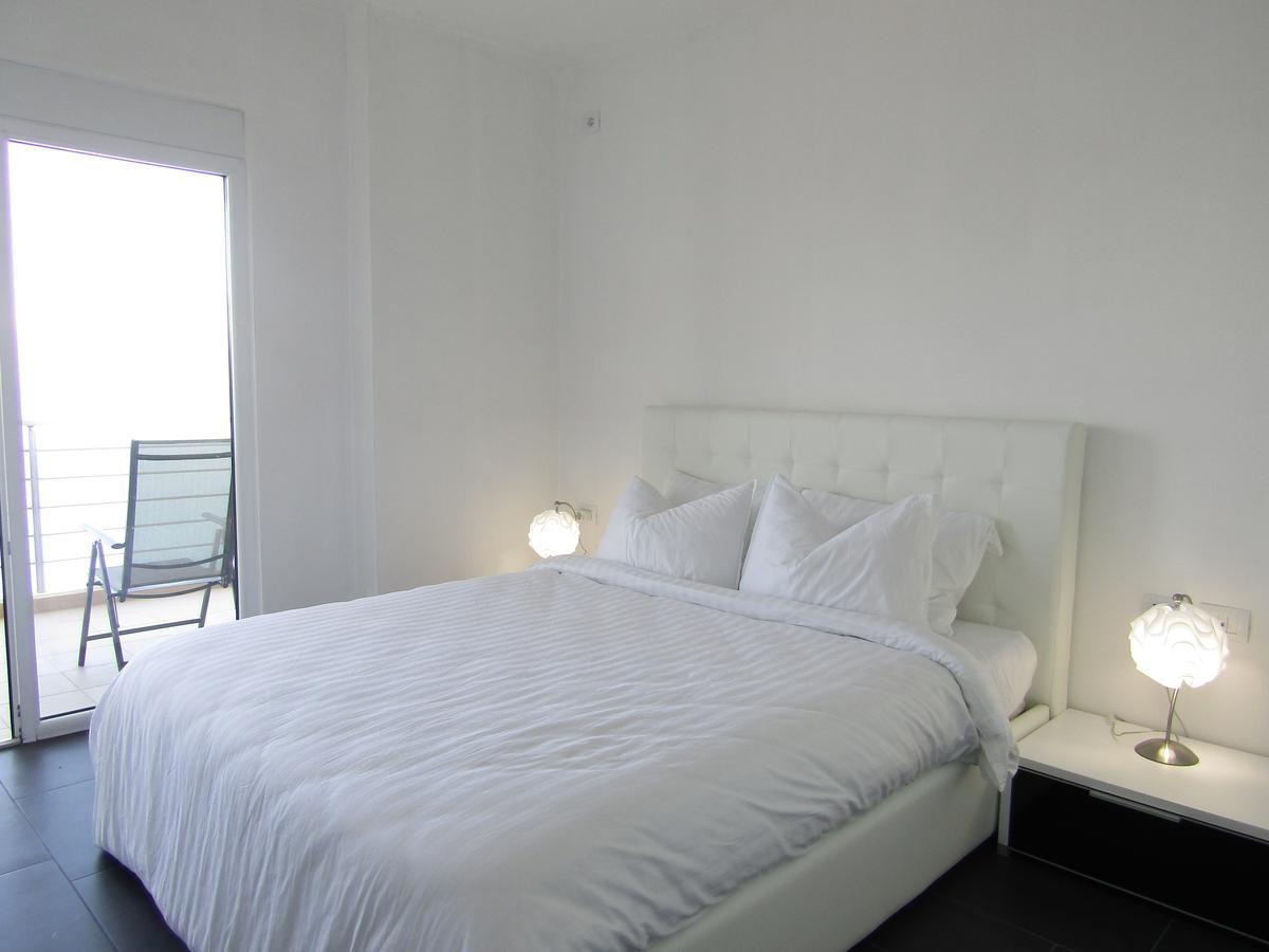 Beach&Seaview With Terrace Sarandë Exterior foto